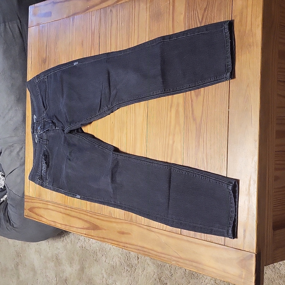 Black skinny ankle jeans
